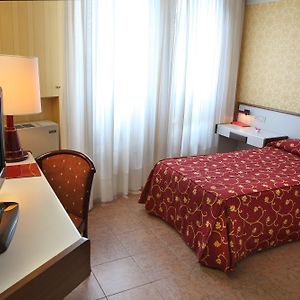 Habitación con Cama King
